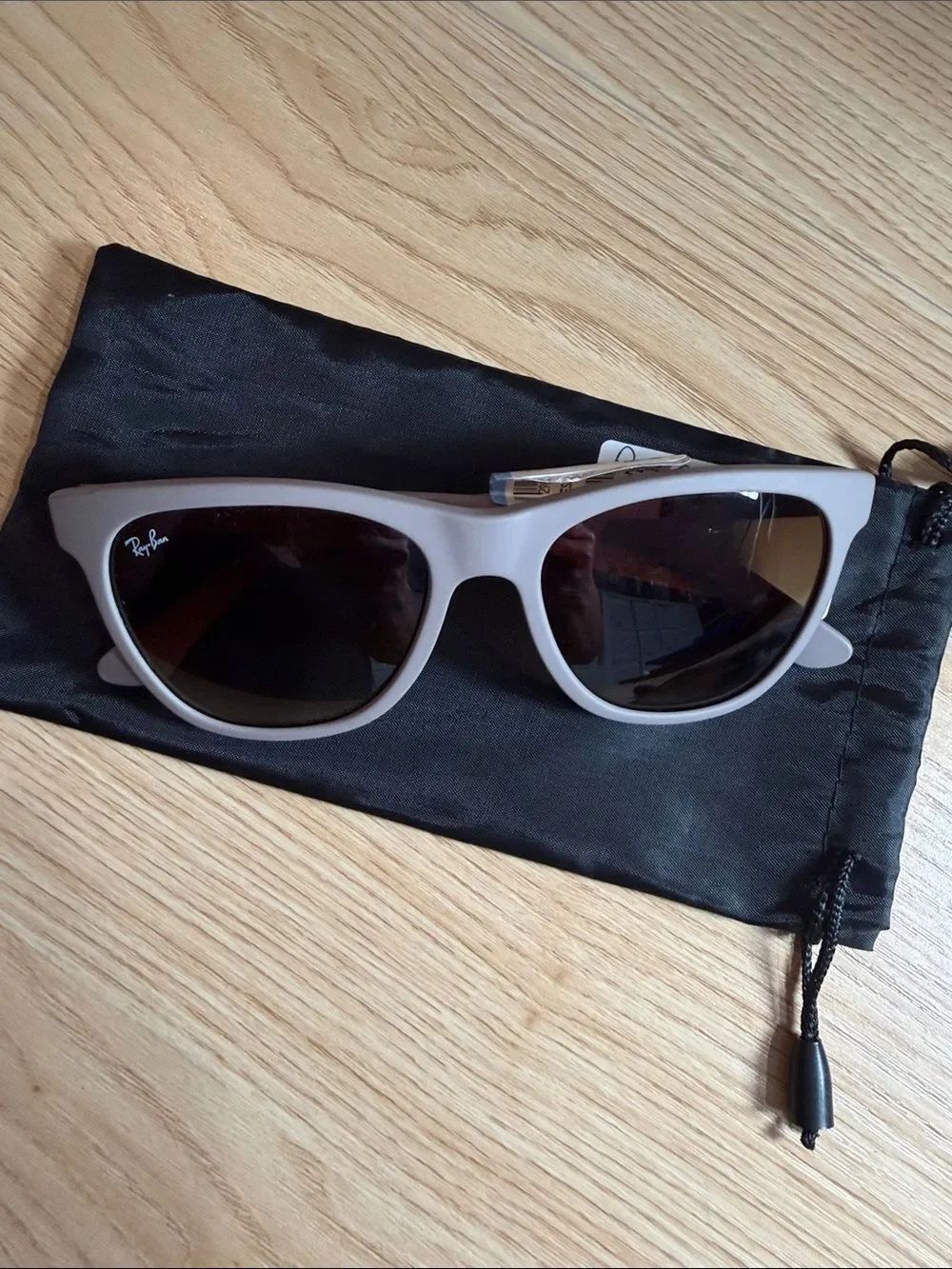Ray Ban RB4184 Matte Beige Wayfarer GRADIENT Brown Lens Sunglass 886/85 $298